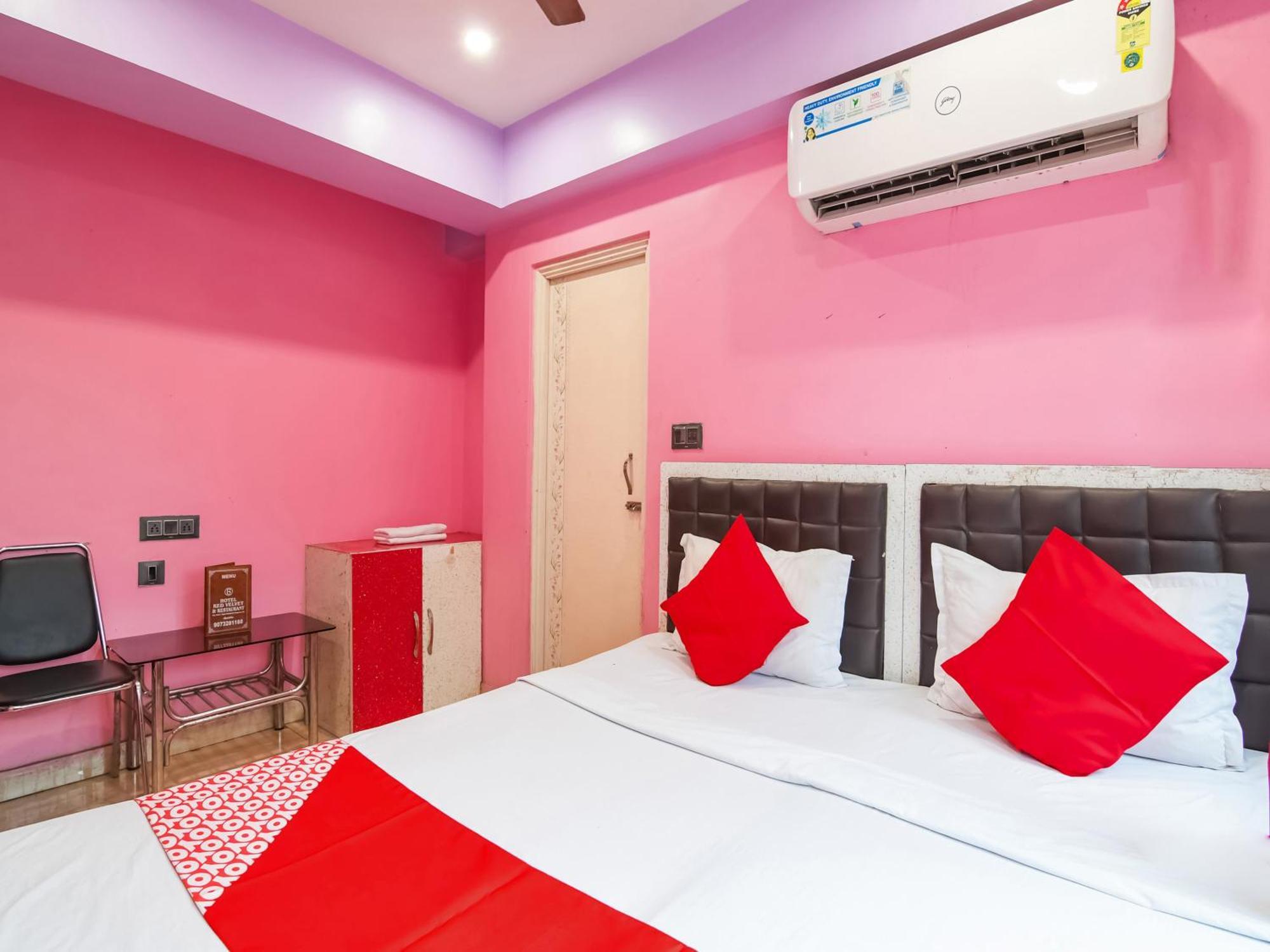 Oyo Flagship Hotel Red Velvet Hugli-Chinsurah Exterior photo