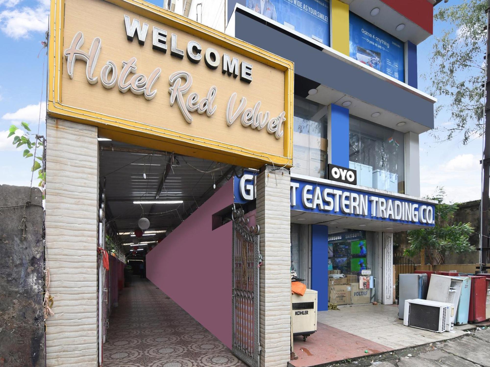 Oyo Flagship Hotel Red Velvet Hugli-Chinsurah Exterior photo