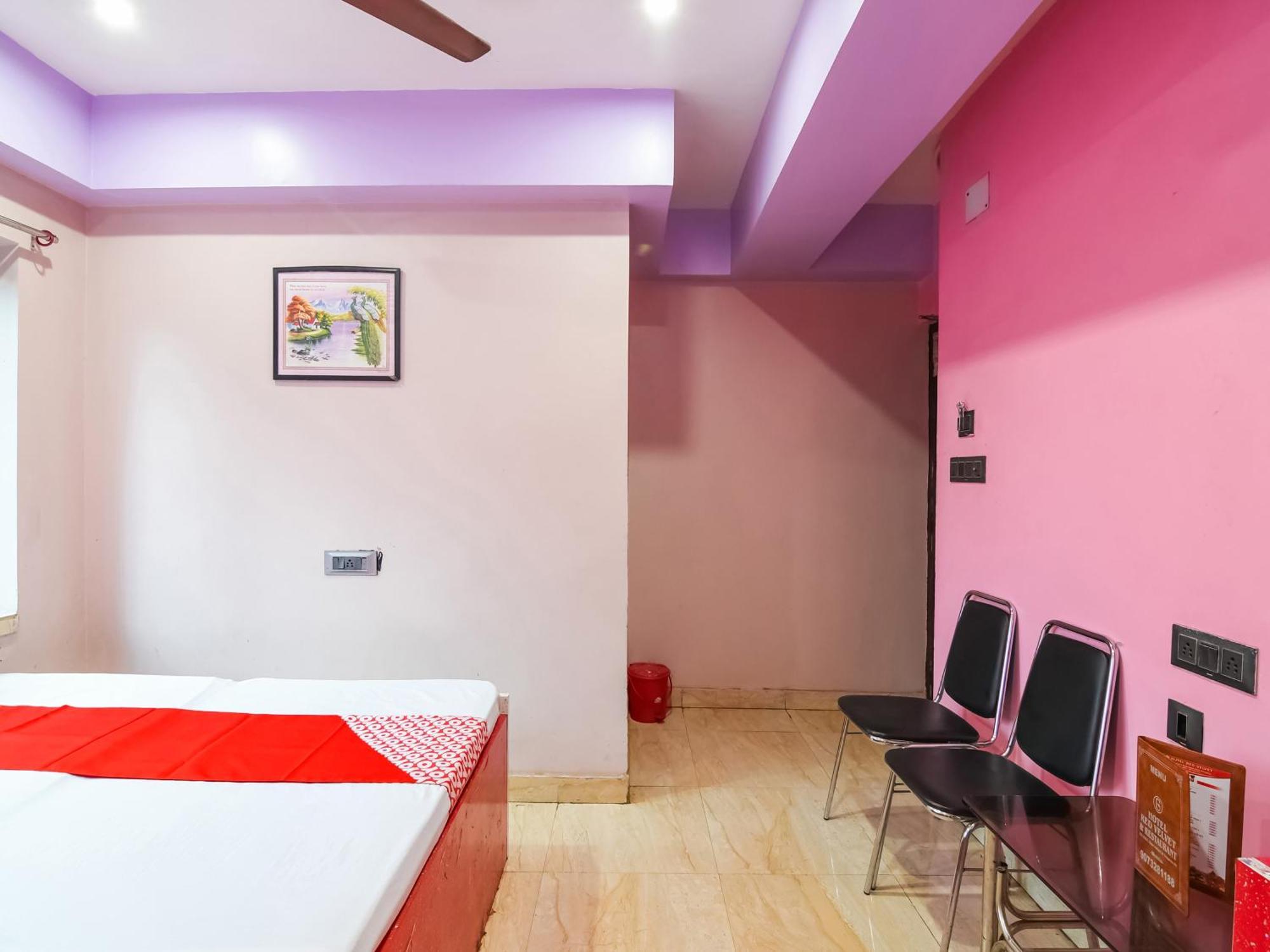 Oyo Flagship Hotel Red Velvet Hugli-Chinsurah Exterior photo