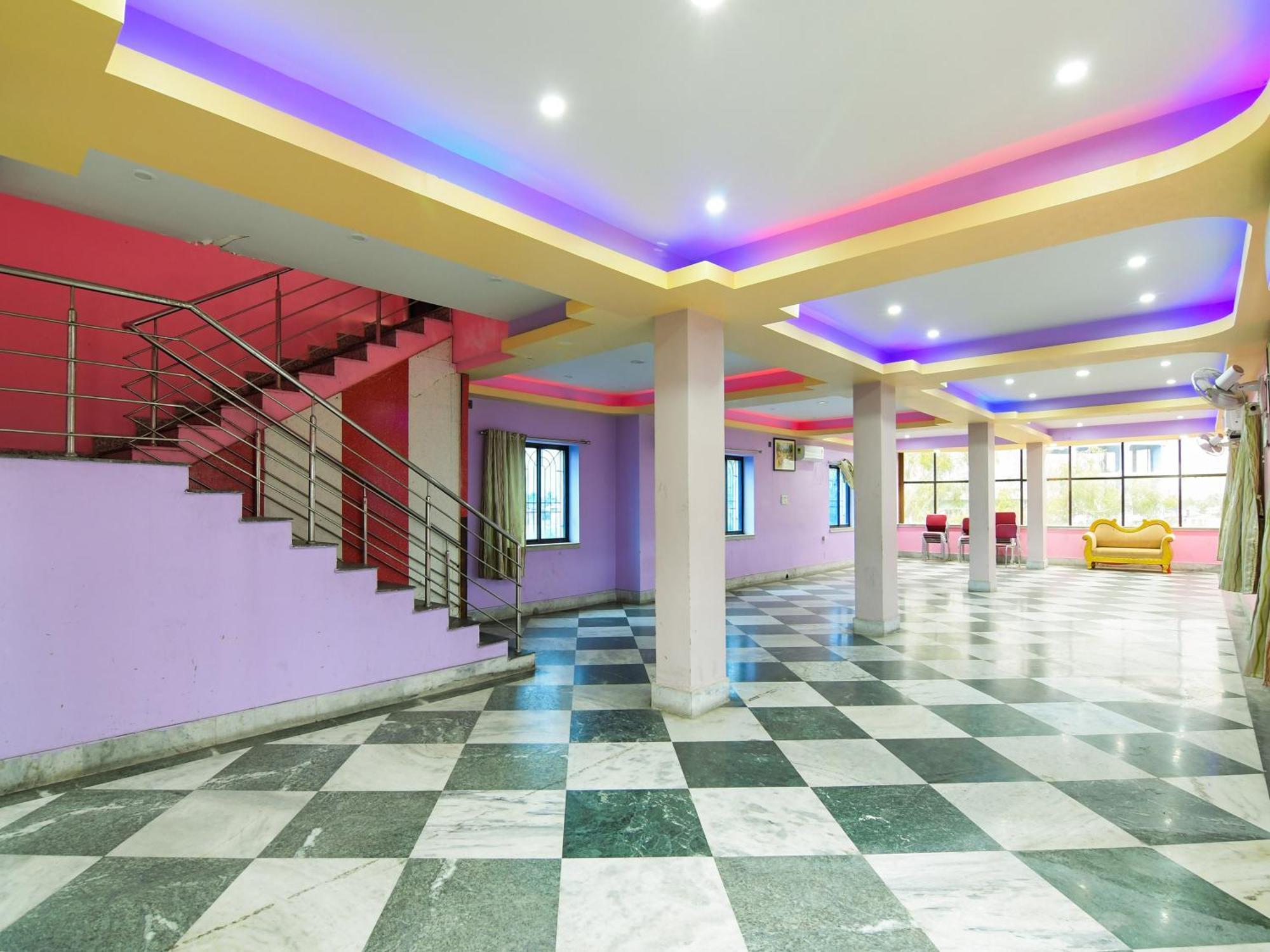 Oyo Flagship Hotel Red Velvet Hugli-Chinsurah Exterior photo